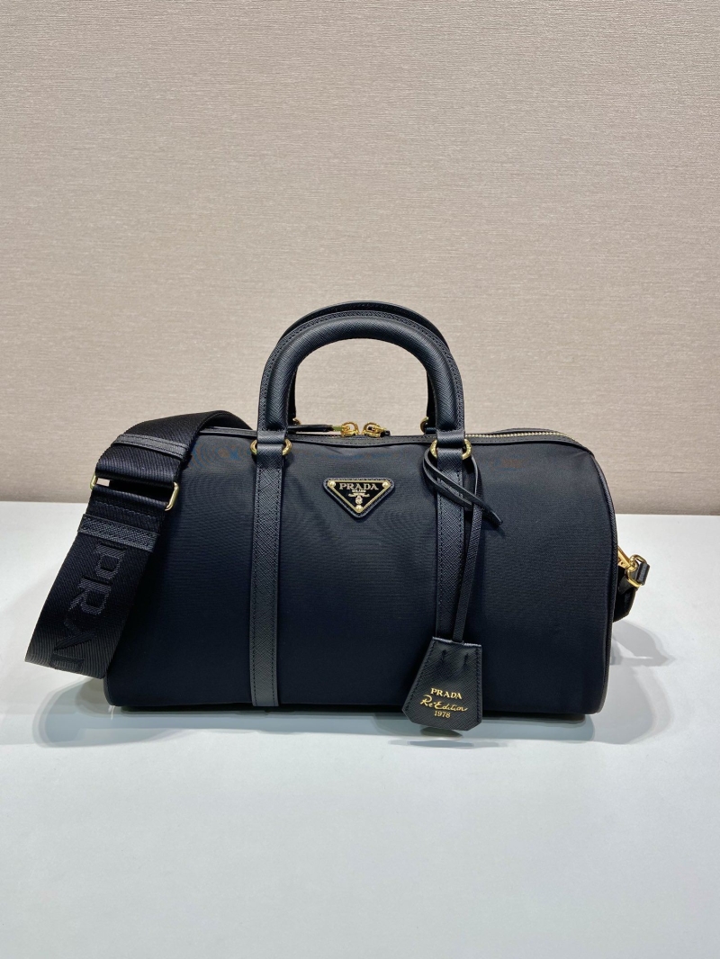 Pra*a travel bags